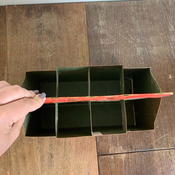 Vintage Coca-Cola 16oz 8 bottle Coke adds to life advertisement case carrier - Picture 2 of 7